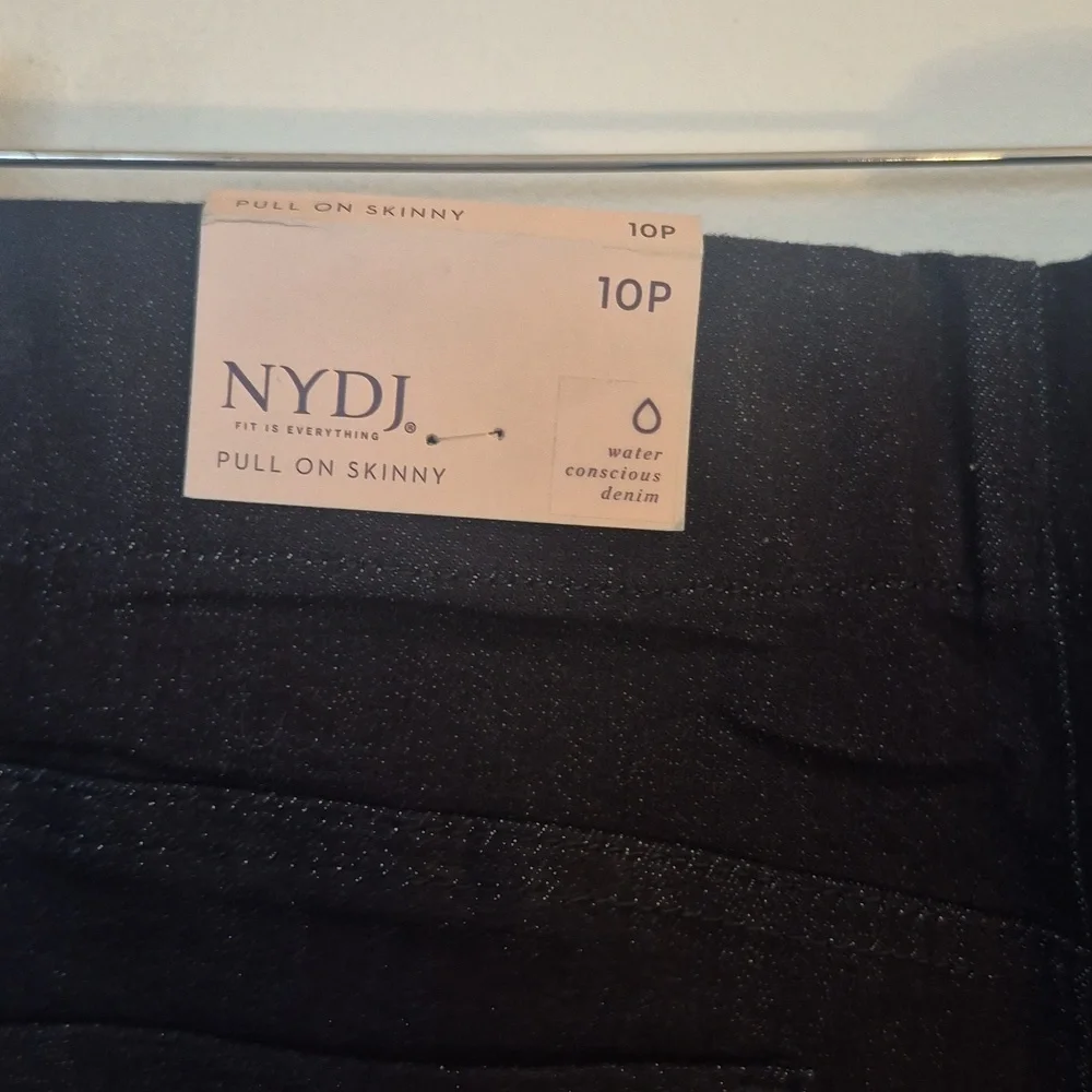 ​NYDJ Pull-On Skinny Jeans - Dark Blue - Size 10 Petite - NWT - Picture 5 of 8
